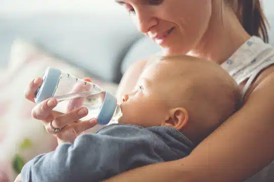 blog-Osmosewasser 57 Baby trinkt osmosewasser angereichert mit Mineralien